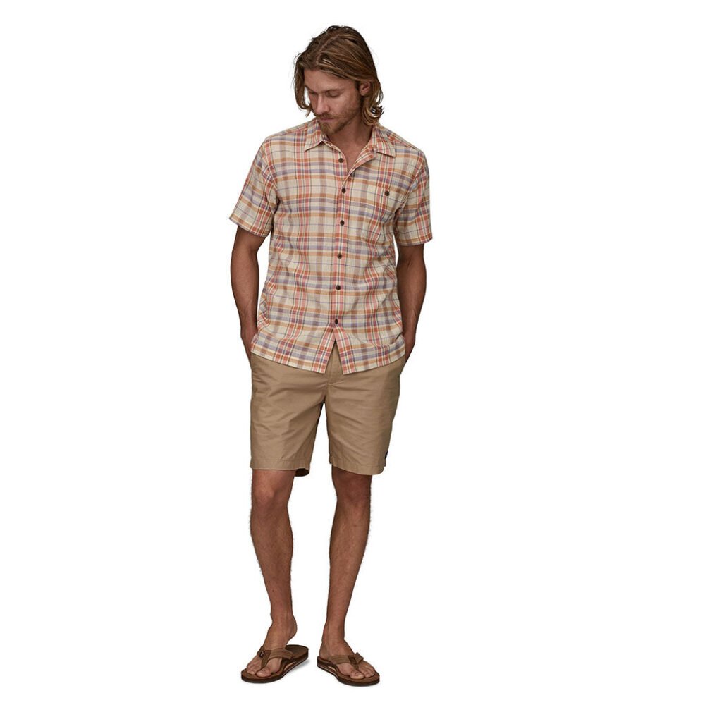 Patagonia Men's A/C Buttondown Shirt - Image 11